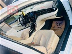 تۆیۆتا کامری